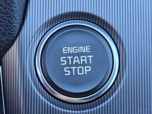 New 2026 Kia Sportage EX w/ EX Panorama Roof Package image 18