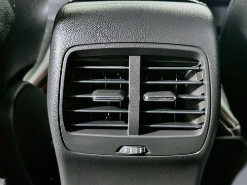 Used 2025 Ford Escape ST-Line Elite w/ Premium Technology Package AWD/4WD image 24