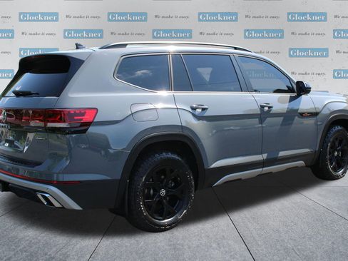 Used 2024 Volkswagen Atlas Peak Edition SE AWD/4WD image 7