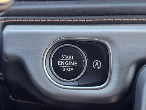 Used 2025 Mercedes-Benz G 63 AMG 4MATIC image 37