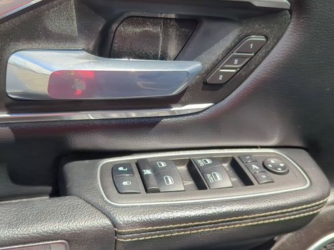 Used 2023 RAM 1500 Laramie AWD/4WD image 13