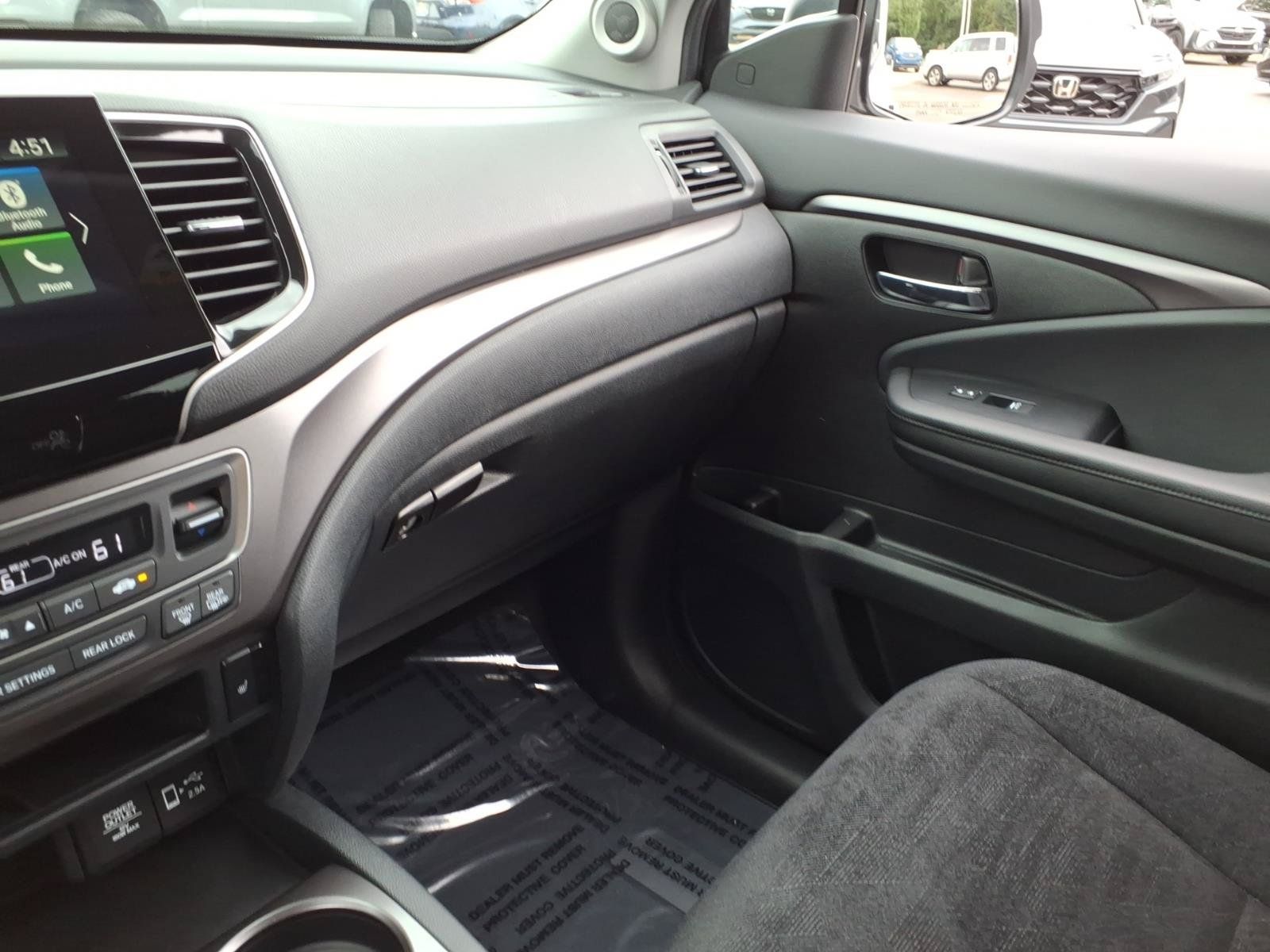 Used 2021 Honda Pilot EX image 25