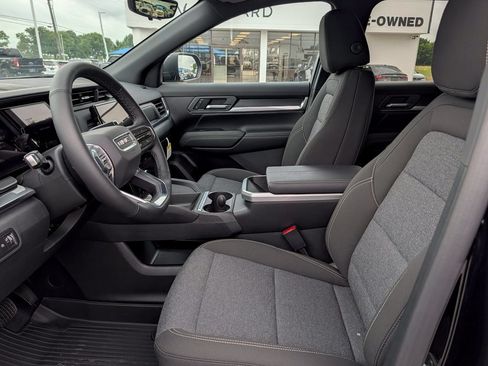 New 2026 GMC Terrain Elevation w/ Technology Package II FWD image 24