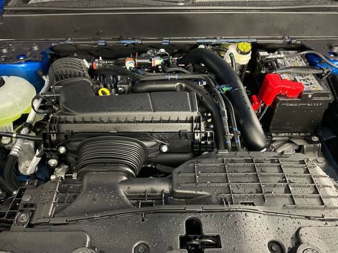 New 2026 Ford Maverick XLT image 9