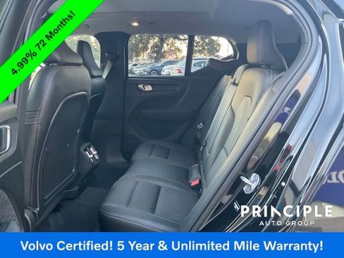 Certified 2025 Volvo XC40 B5 Core image 28