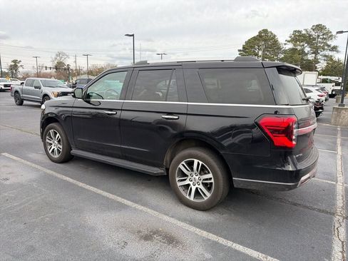 Used 2024 Ford Expedition Limited image 10