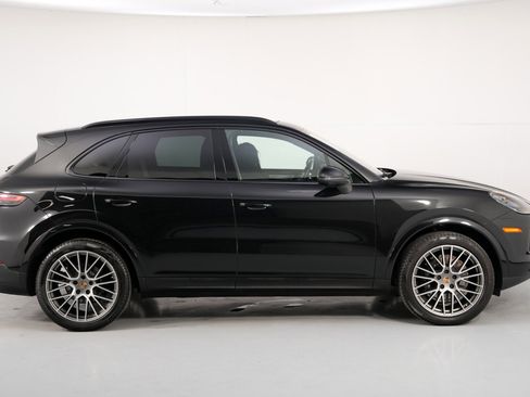 Used 2023 Porsche Cayenne S Platinum image 54