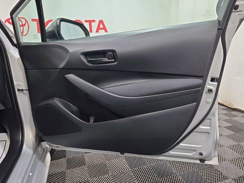 Used 2024 Toyota Corolla LE image 12