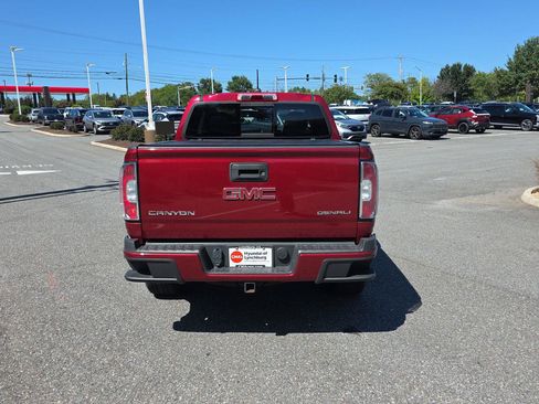 Used 2017 GMC Canyon Denali AWD/4WD image 8