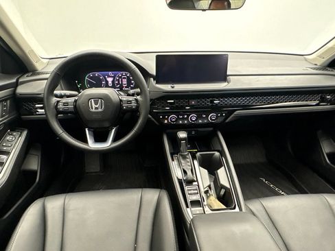 Used 2024 Honda Accord Touring image 30