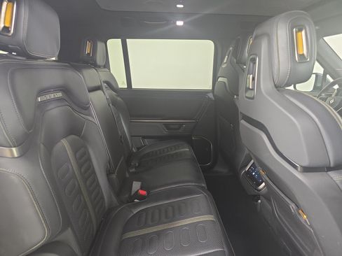 Used 2025 Rivian R1S Adventure AWD/4WD image 23