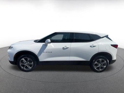 Used 2026 Chevrolet Blazer LT FWD image 8