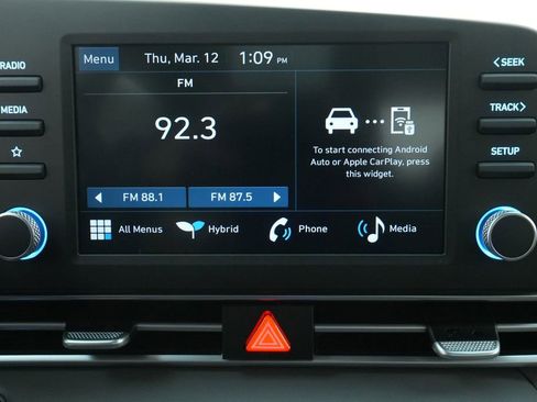 New 2026 Hyundai Elantra Hybrid FWD image 32