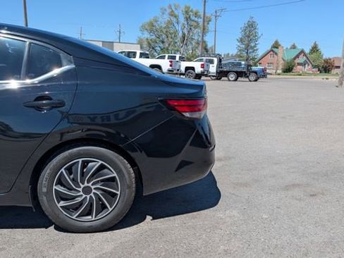 Used 2022 Nissan Sentra S FWD image 12