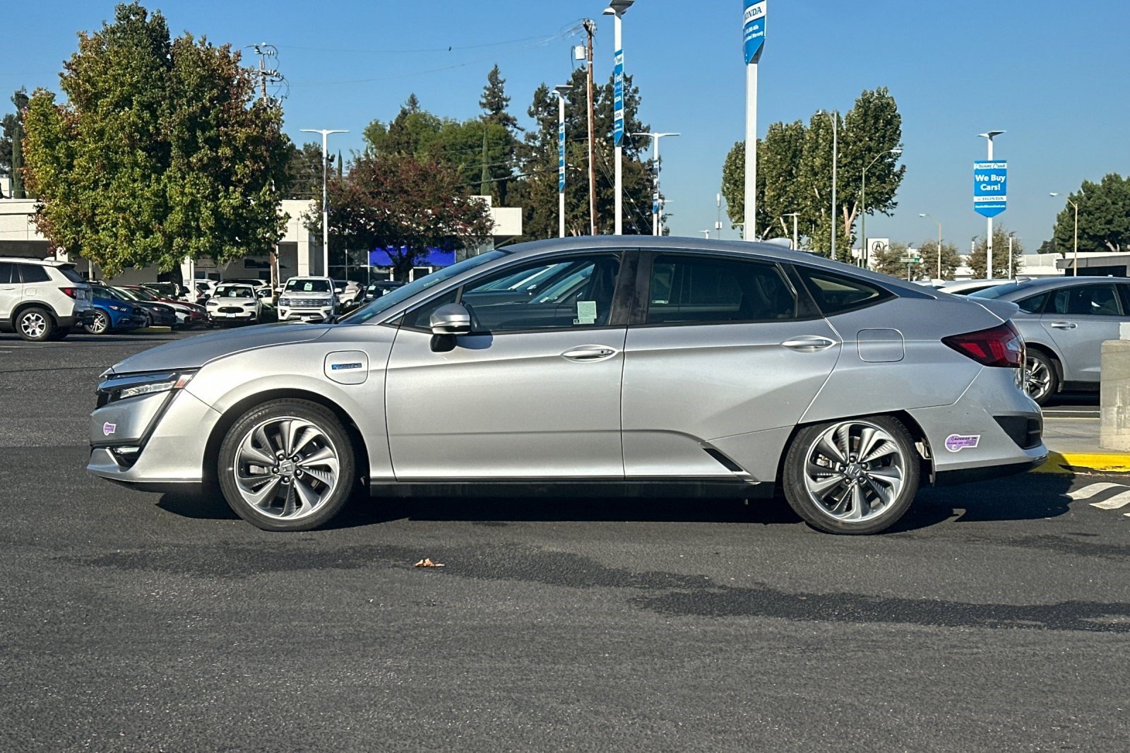 Used 2018 Honda Clarity Touring image 2