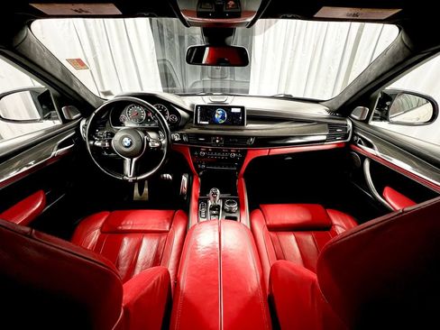 Used 2016 BMW X6 M image 17