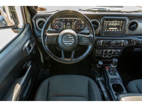 Used 2020 Jeep Gladiator Sport w/ Quick Order Package 24S image 18