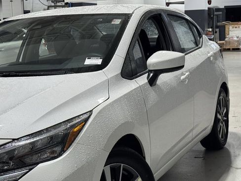 New 2025 Nissan Versa SV w/ Trunk Package image 31