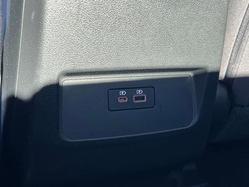 Used 2023 Nissan Frontier SV image 11