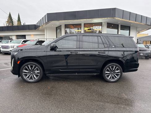 Used 2021 Cadillac Escalade Sport AWD/4WD image 2