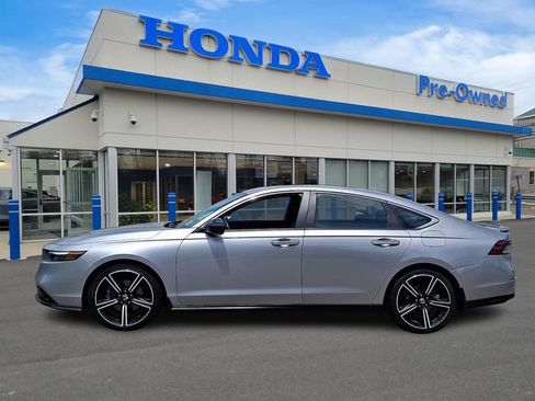 Used 2023 Honda Accord Sport image 7