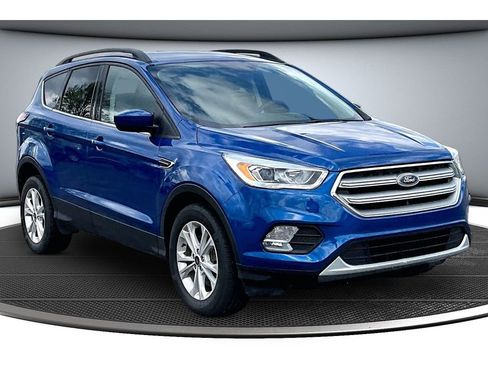 Used 2018 Ford Escape SEL image 2
