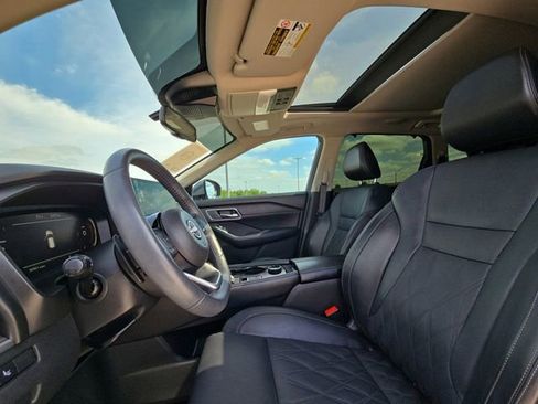 Used 2024 Nissan Rogue Platinum w/ Platinum Premium Package AWD/4WD image 7