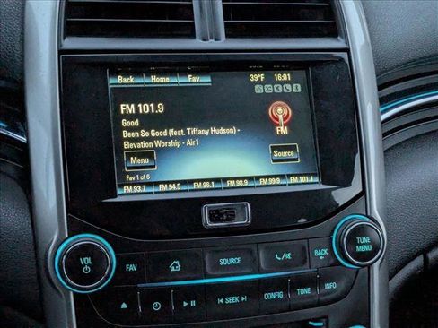 Used 2014 Chevrolet Malibu LT w/ Power Convenience Package image 13