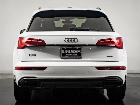 Certified 2024 Audi Q5 2.0T Premium w/ Summer of Audi Package image 7