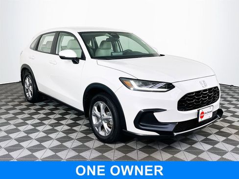 Used 2023 Honda HR-V LX image 1