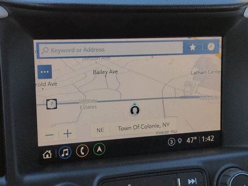 Used 2022 GMC Terrain SLT w/ Infotainment Package II image 29