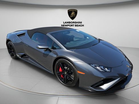 Used 2023 Lamborghini Huracan EVO RWD image 3