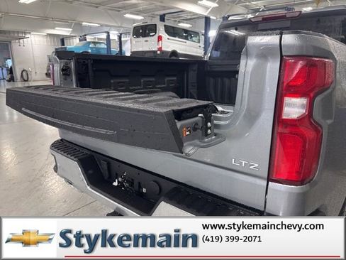 New 2025 Chevrolet Silverado 1500 LTZ AWD/4WD image 9