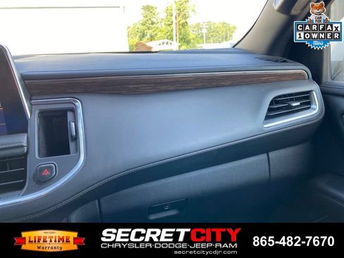 Used 2021 Chevrolet Suburban High Country w/ Premium Package AWD/4WD image 14