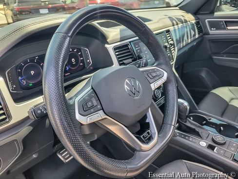 Used 2020 Volkswagen Atlas Cross Sport SEL Premium R-Line AWD/4WD image 16