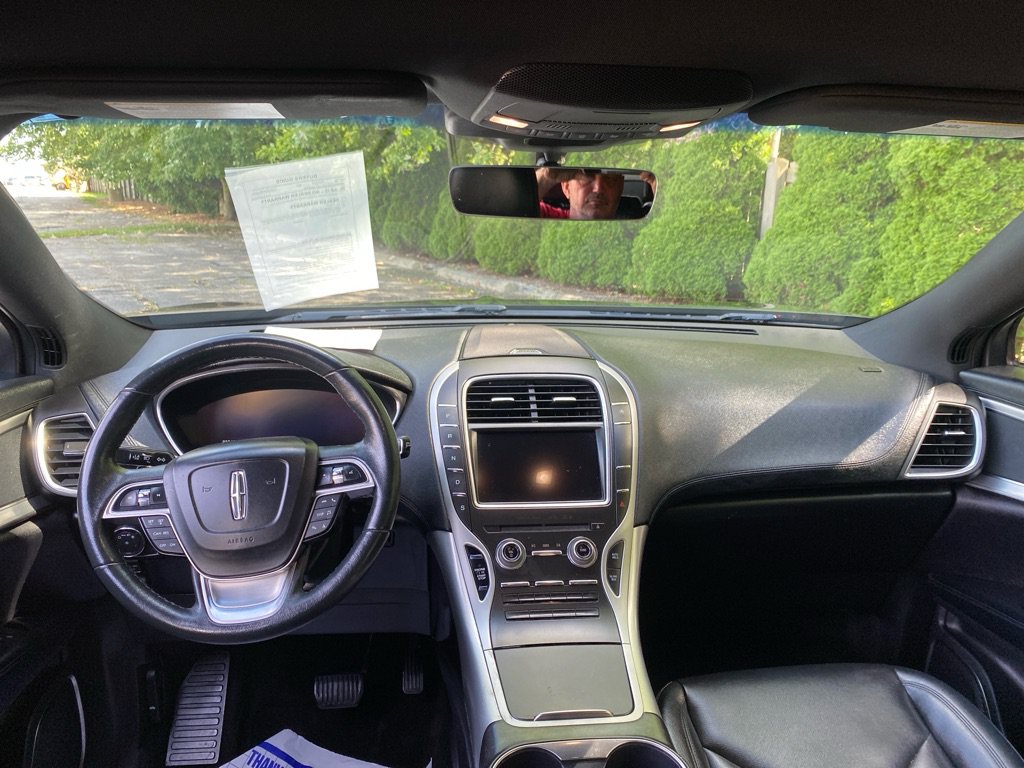Used 2019 Lincoln Nautilus Premier AWD/4WD image 16