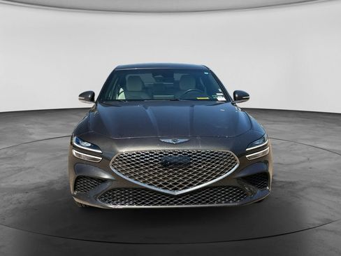 Used 2025 Genesis G70 2.5T AWD/4WD image 3