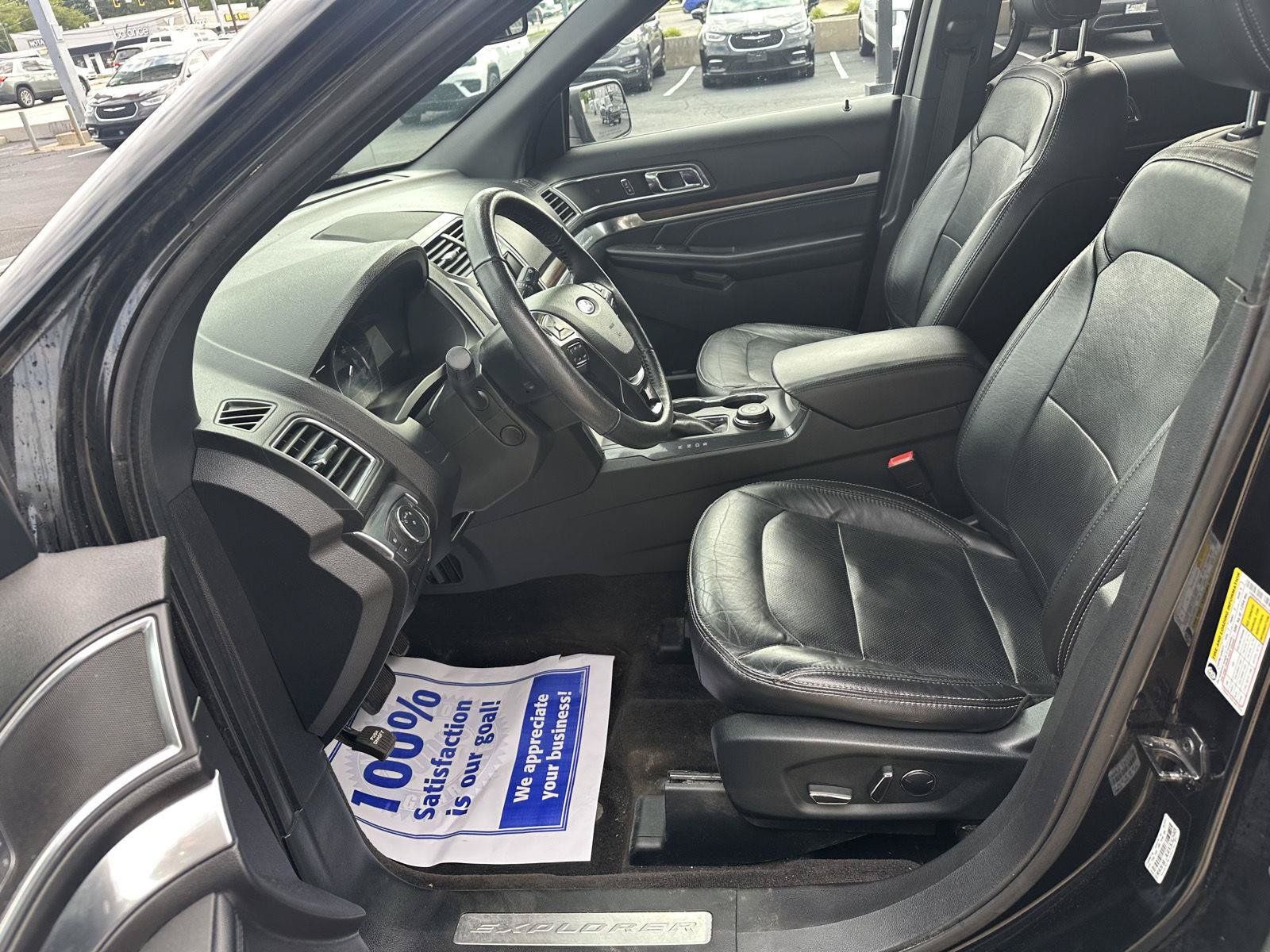 Used 2018 Ford Explorer Limited AWD/4WD image 19