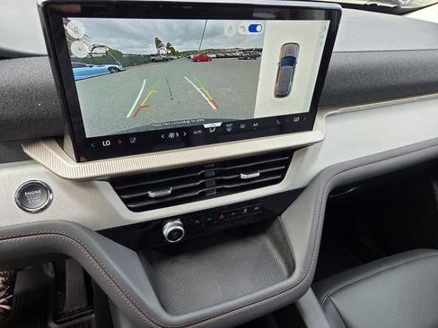 New 2026 Ford Explorer Active w/ Active Comfort Package RWD image 10