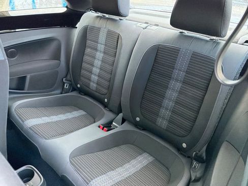 Used 2012 Volkswagen Beetle 2.0T image 4