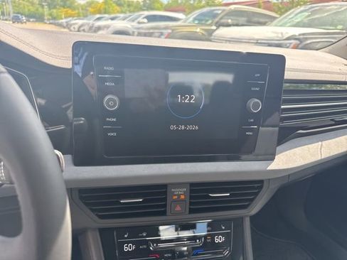 New 2026 Volkswagen Jetta SE FWD image 12