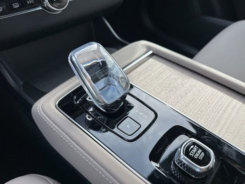 New 2026 Volvo XC90 B6 Core w/ Protection Package Premier AWD/4WD image 15