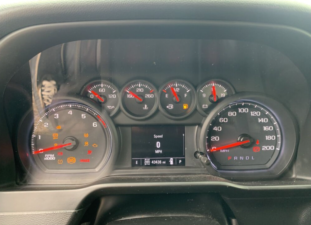 Used 2019 Chevrolet Silverado 1500 Custom Trail Boss w/ Custom Convenience Package AWD/4WD image 4