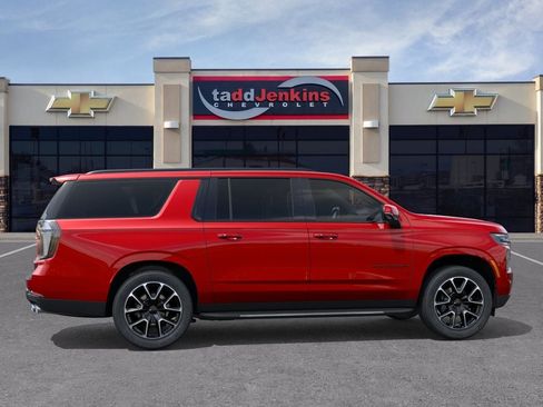 New 2026 Chevrolet Suburban RST w/ Advanced Technology Package AWD/4WD image 5
