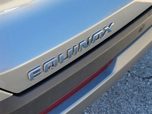 Used 2025 Chevrolet Equinox LT image 6