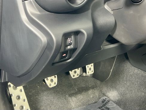 Used 2022 Toyota GR86 Premium image 10