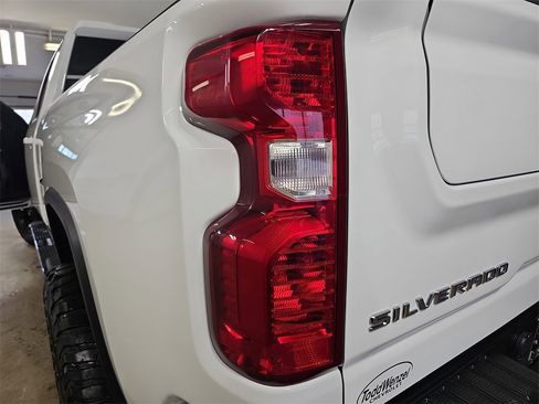 Certified 2022 Chevrolet Silverado 2500 LT w/ All Star Edition image 39