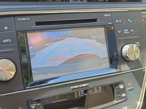 Used 2015 Toyota Avalon XLE Touring image 25