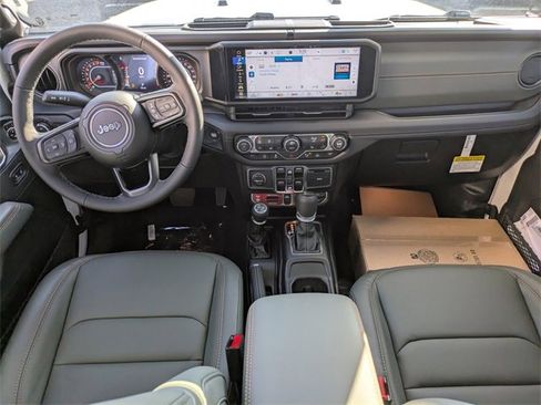 New 2026 Jeep Gladiator Mojave image 14