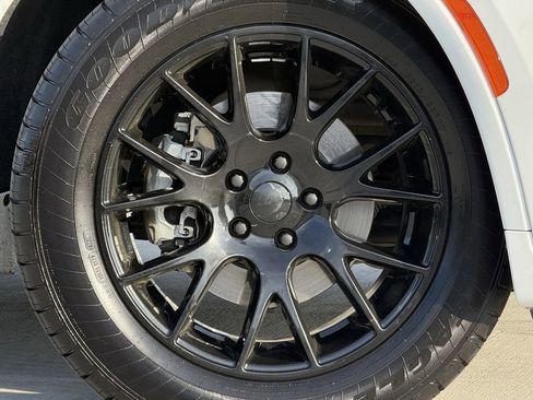 Used 2022 Dodge Durango SXT w/ Anodized Platinum Package image 9